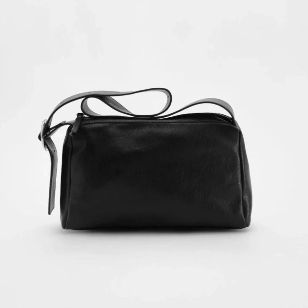 Sleek Black Faux Leather Shoulder Bag – Adjustable Strap